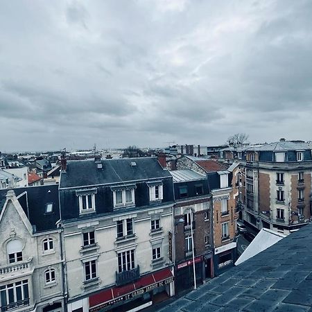 Le Sacre, Au Pied De La Cathedrale Appartement Reims Buitenkant foto